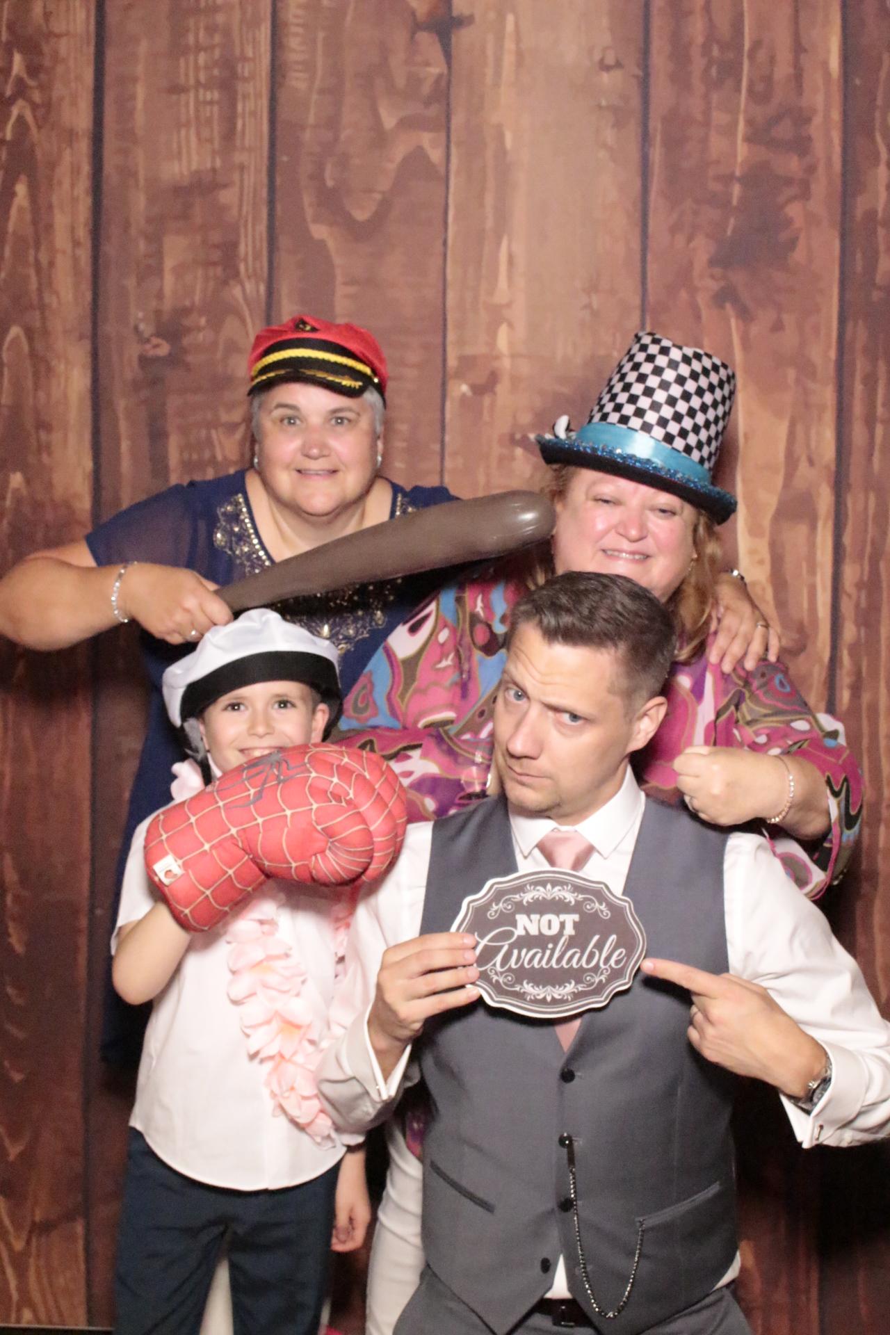 Christopher & Nicole's Wedding | View more photos from the event at gallery.myphotoboothexperience.co.uk/u/MyPhotoBoothExperienceLtd/Christopher-Nicoles-Wedding